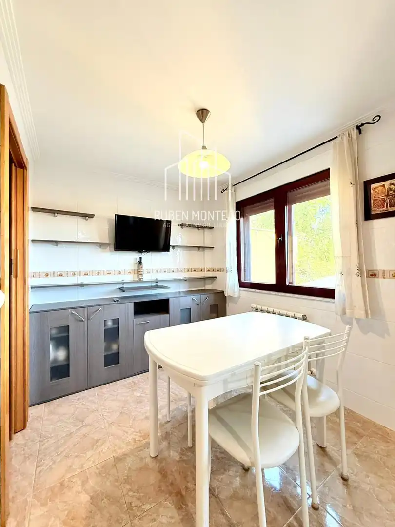 Cocina de Casa adosada en venta en Galindo y Perahuy con Calefacción, Jardín privado y Terraza