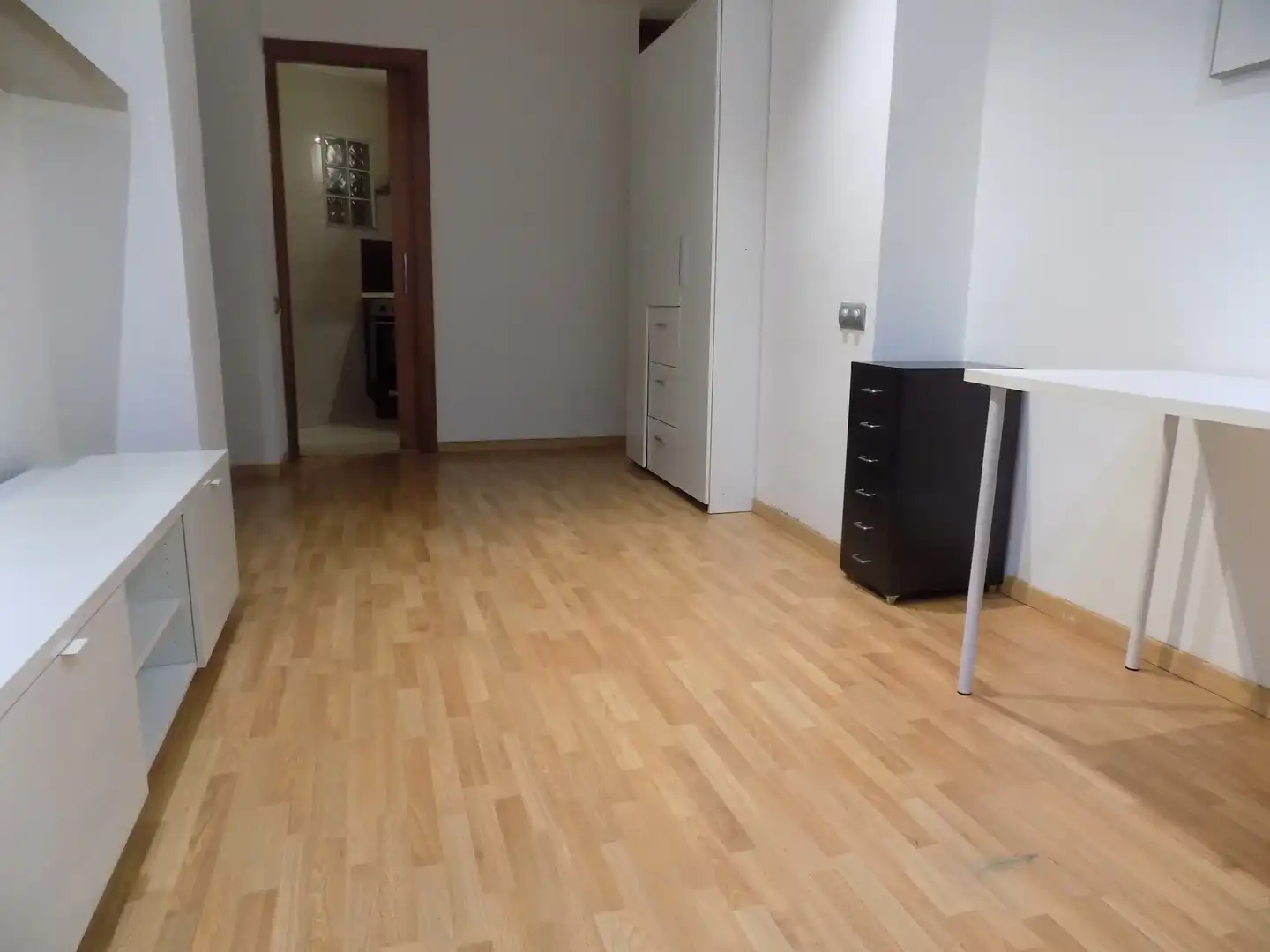 Estudio de alquiler en Carrer de Ramon Rocafull, El Carmel