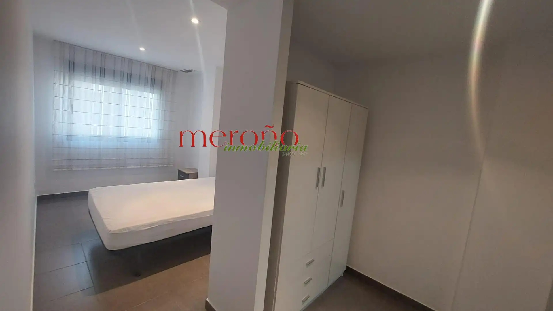 Habitación de Piso de alquiler en Elche / Elx con Terraza y Piscina comunitaria