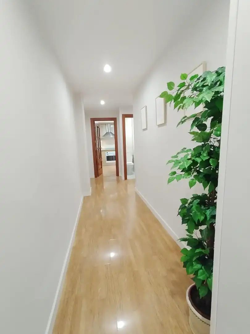 Flat for rent in Granada  with Air Conditioner, Heating and Furnished