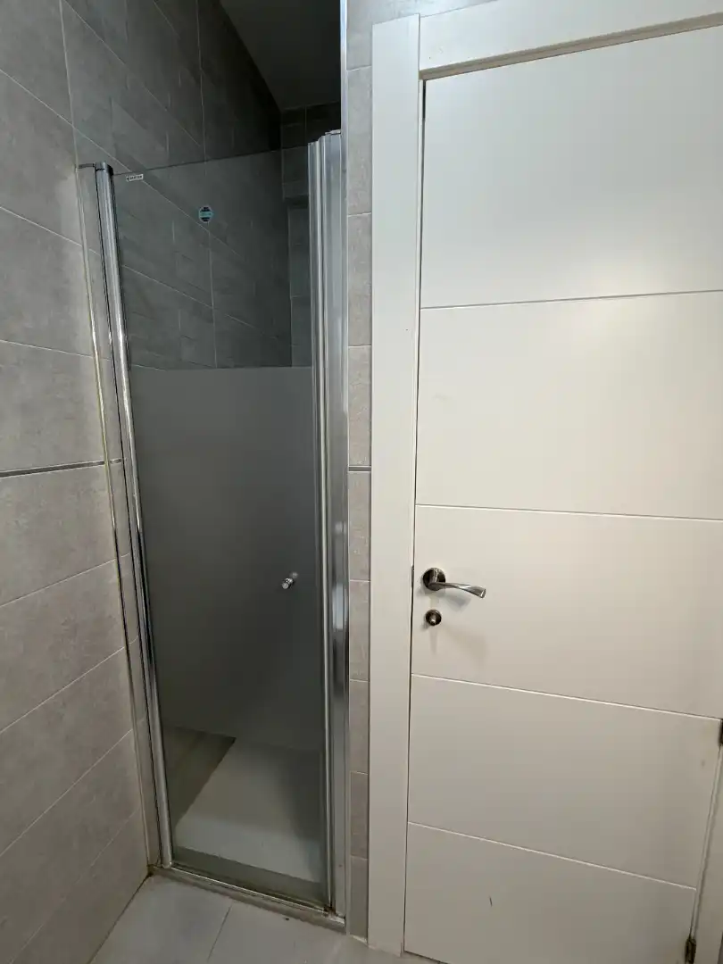 Bany de Pis en venda en Úbeda amb Aire condicionat i Moblat