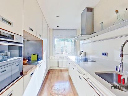 Kitchen of Flat for sale in  Barcelona Capital  with Air Conditioner, Heating and Terrace