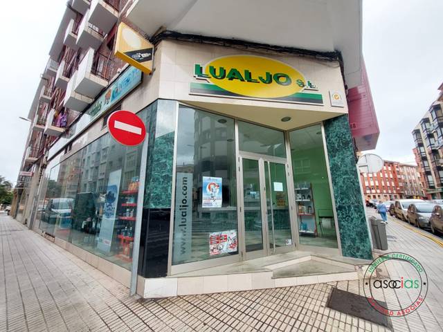 Local comercial en Venta en Gijón - CL AVILES en Laviada
