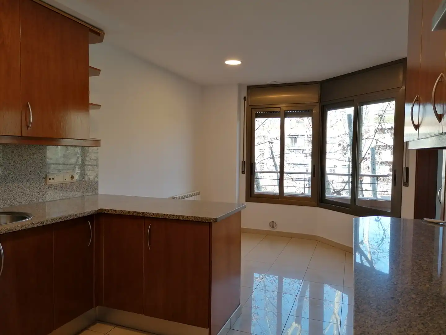 Appartement avec terrasse à louer à Carrer del Riu Güell 18, imagen 2