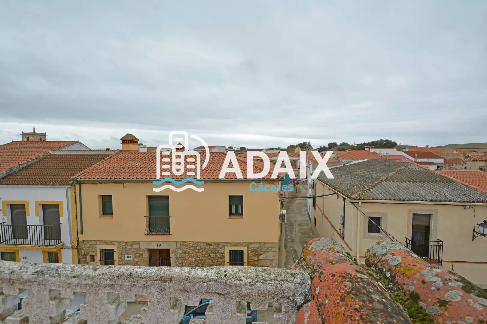 Vista exterior de Casa adosada en venta en Aldea del Cano con Calefacción, Terraza y Trastero