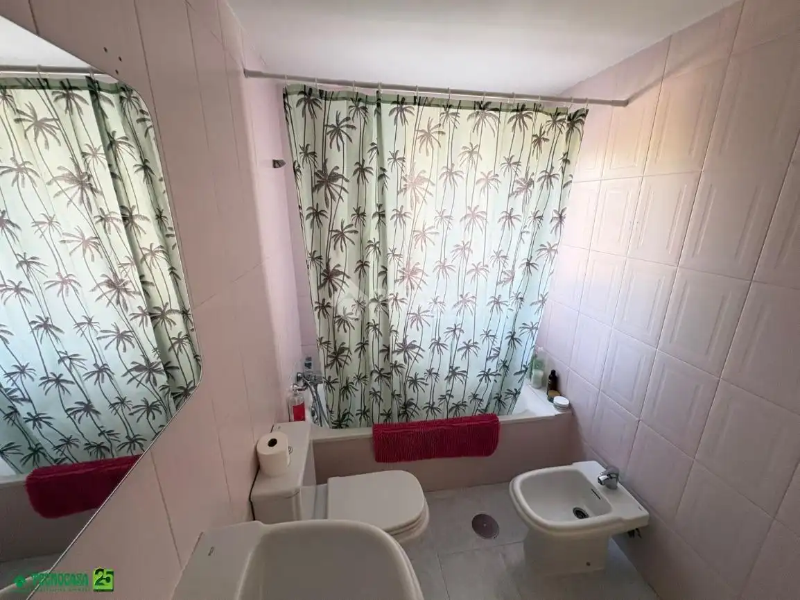 Casa adosada en venta en C. las Viñas, Miguelturra