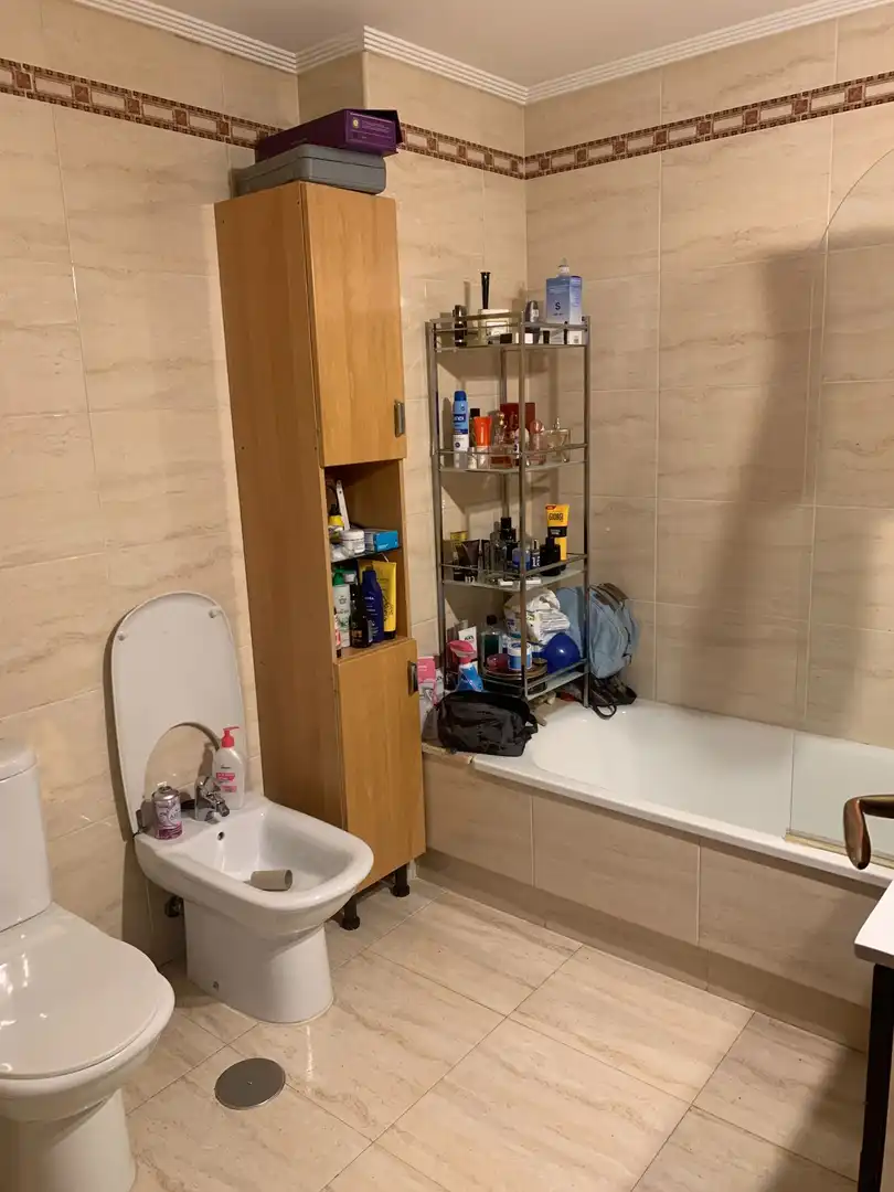 Baño de Piso en venta en Moriscos con Calefacción, Terraza y Trastero