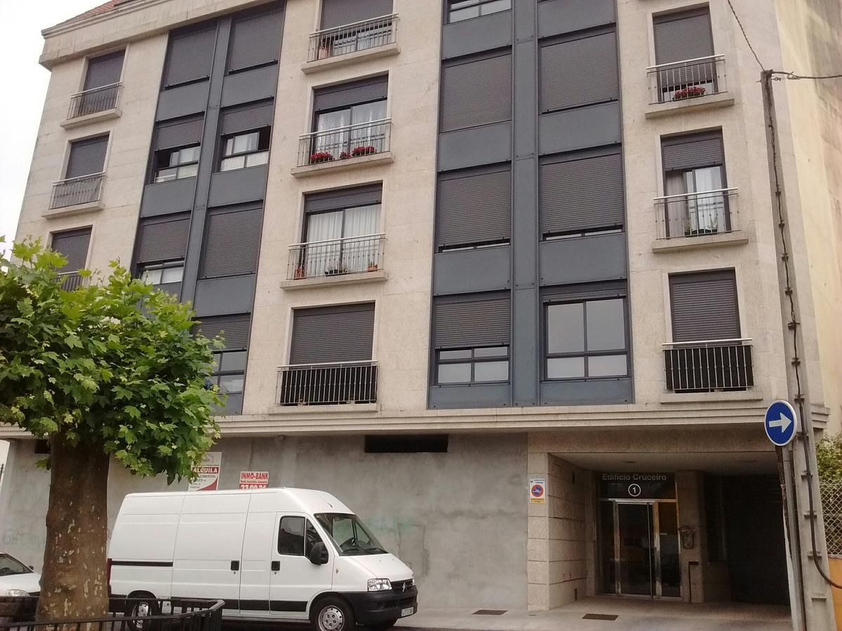 Vista exterior de Piso en venta en O Porriño  