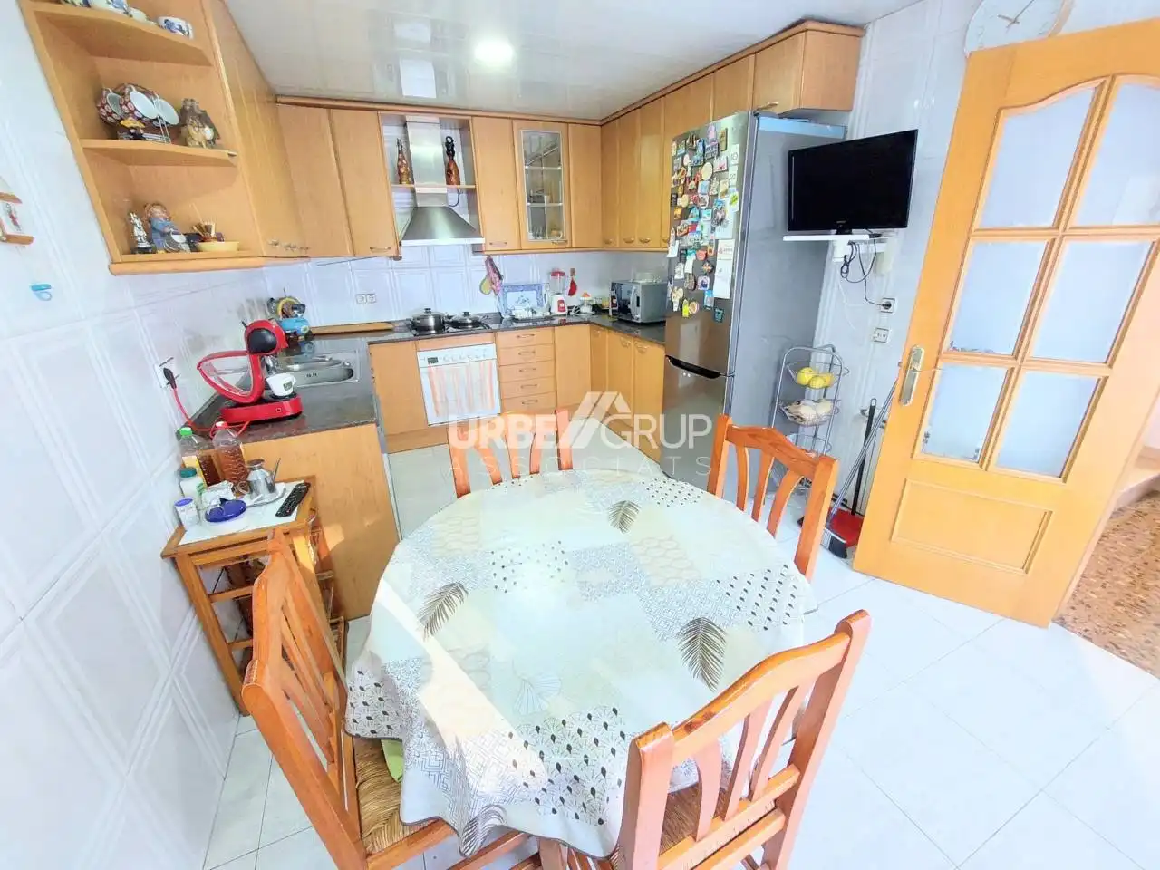Cuina de Casa o xalet en venda en Terrassa amb Calefacció, Jardí privat i Terrassa