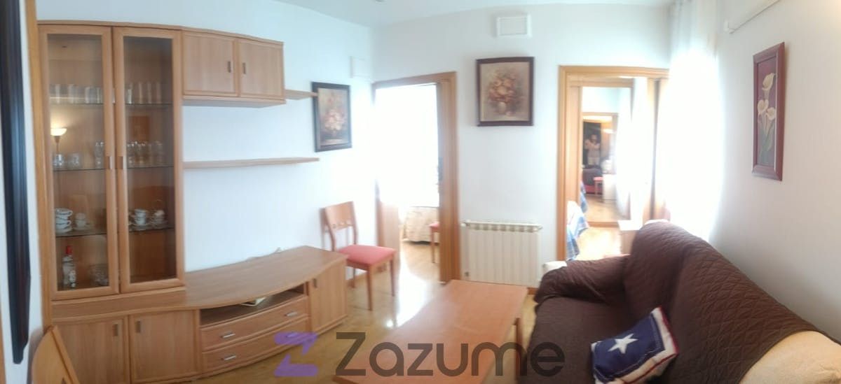 Sala d'estar de Apartament de lloguer en  Madrid Capital amb Calefacció, Moblat i Forn