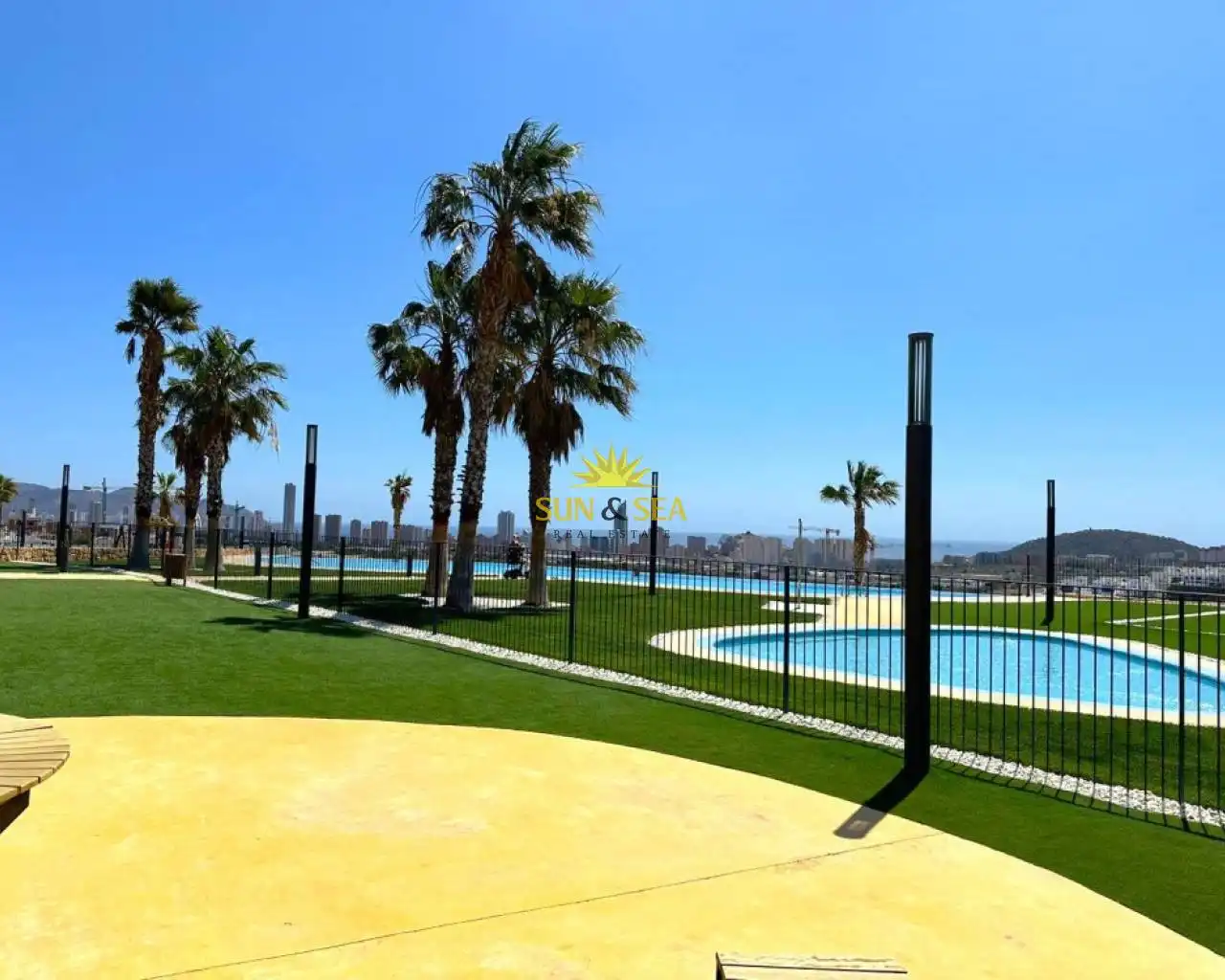 Piscina de Planta baja de alquiler en Finestrat con Aire acondicionado, Calefacción y Terraza