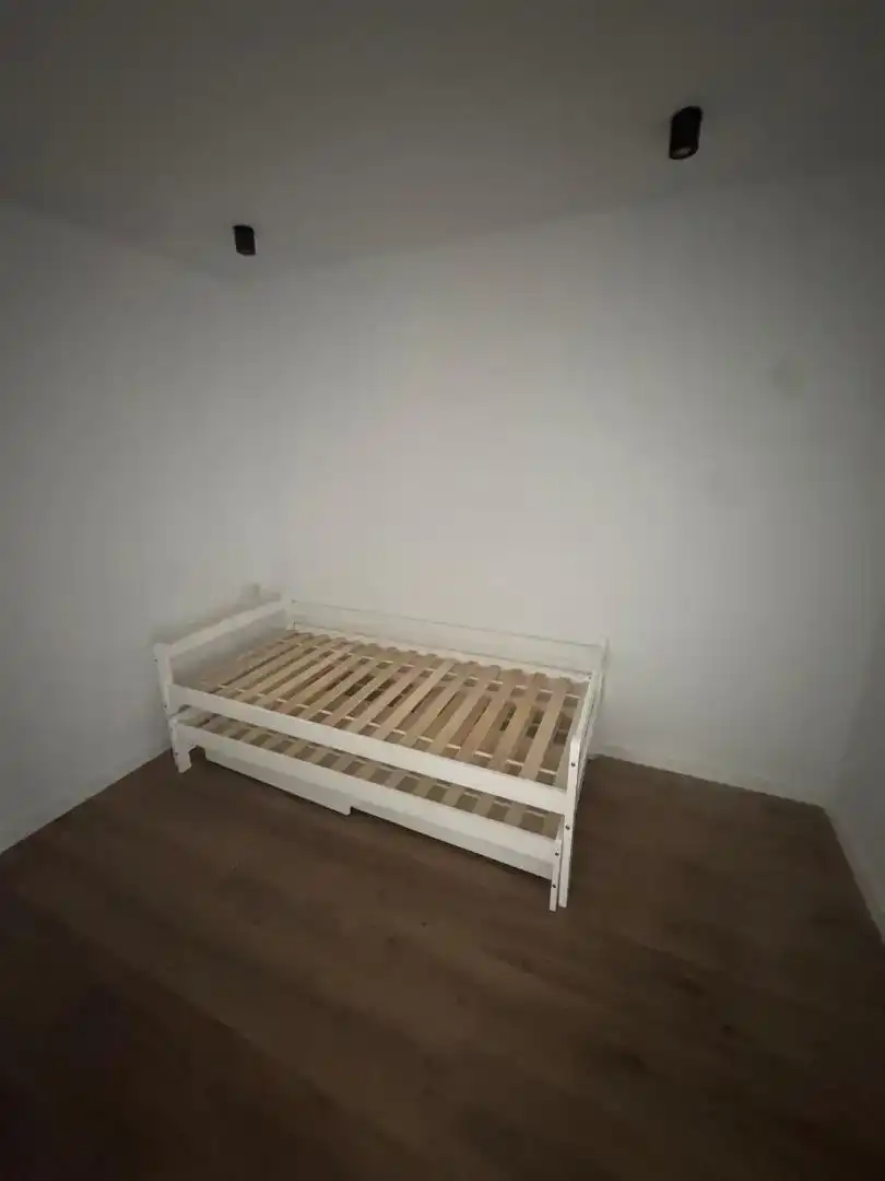 Schlafzimmer von Wohnung zur Miete in  Huelva Capital mit Klimaanlage