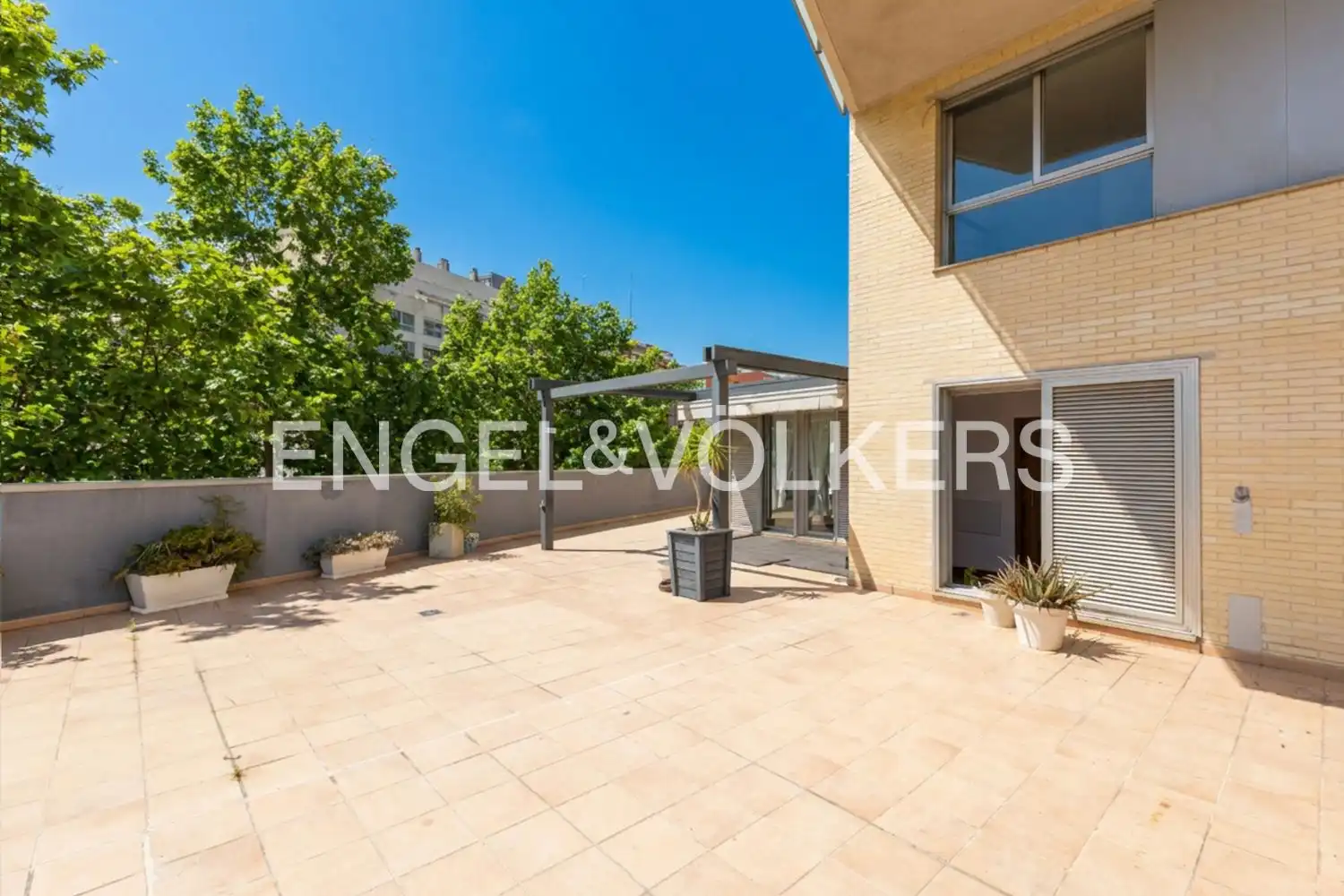Terrace of Duplexes for sale in Valencia  with Air Conditioner, Heating and Private garden