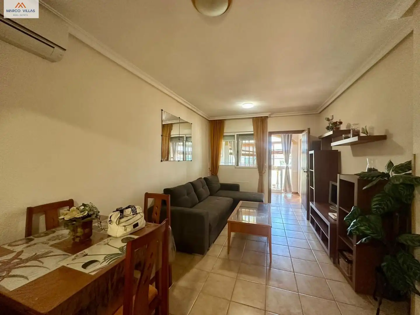 Living room of Houses for sale in Guardamar del Segura  with Air Conditioner, Terrace and Furnished