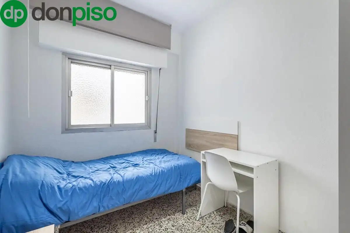 Habitación de Piso en venta en Granada