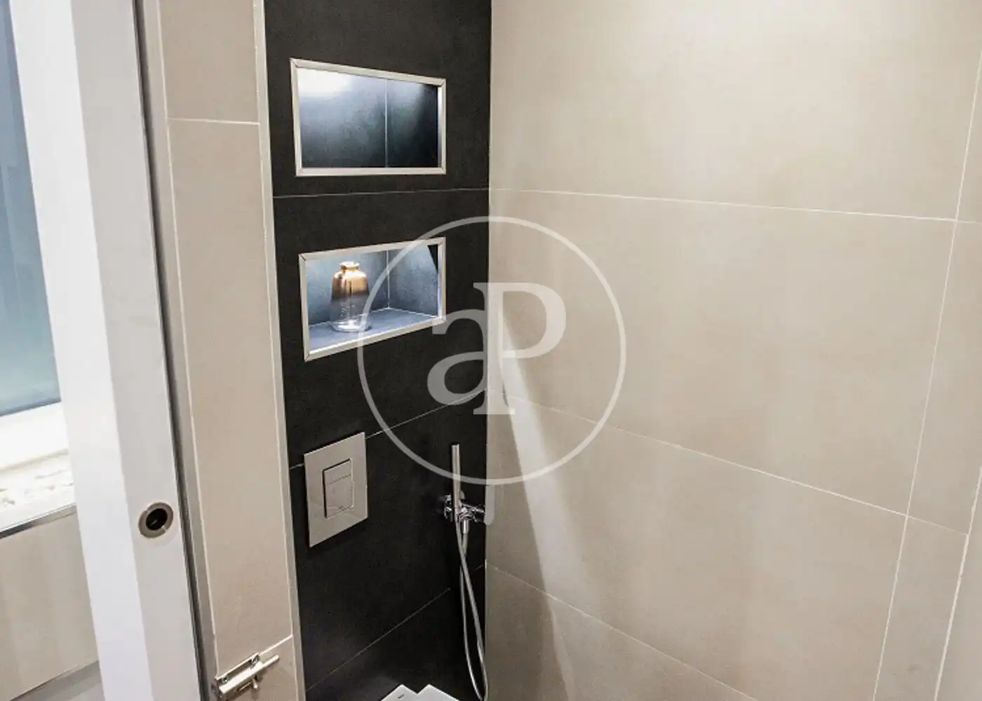 Flat for rent in C. de Fúcar, Cortes - Huertas