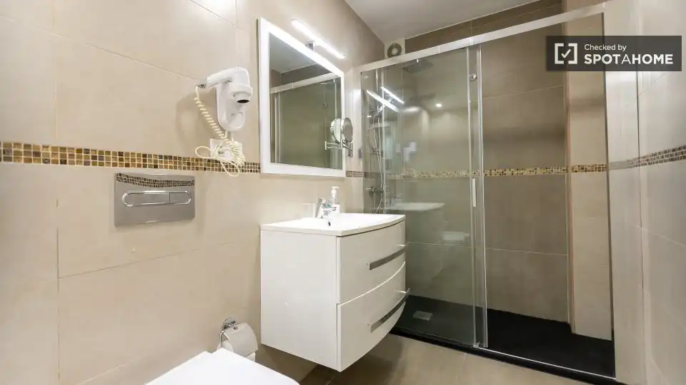 Wohnung zur Miete in Quatre Carreres, imagen 9