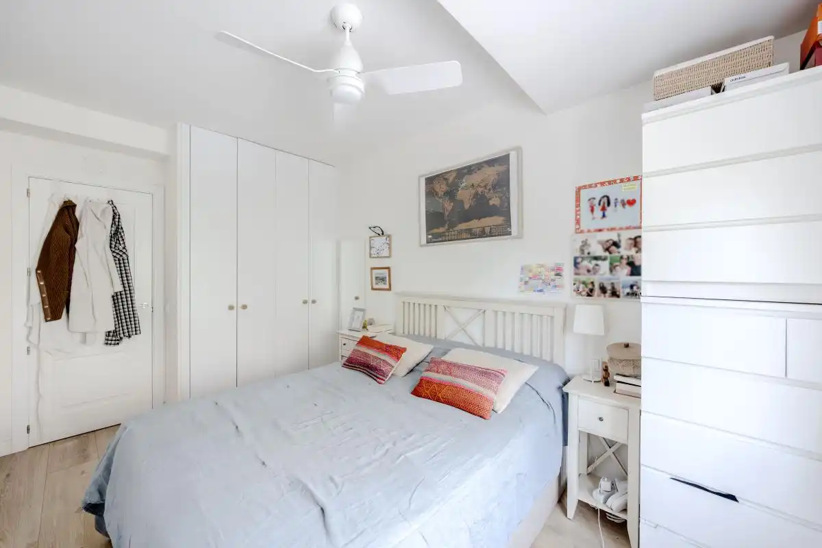 Schlafzimmer von Wohnung zum Verkauf in Madrid mit Klimaanlage, Heizung und Privatgarten