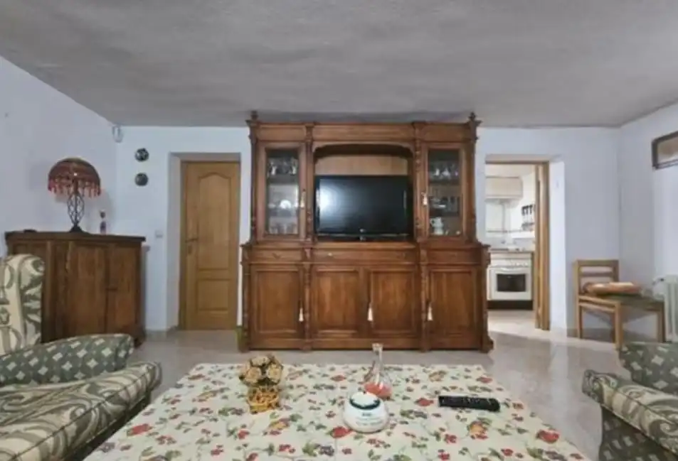 Sala d'estar de Pis en venda en Móstoles amb Calefacció i Traster