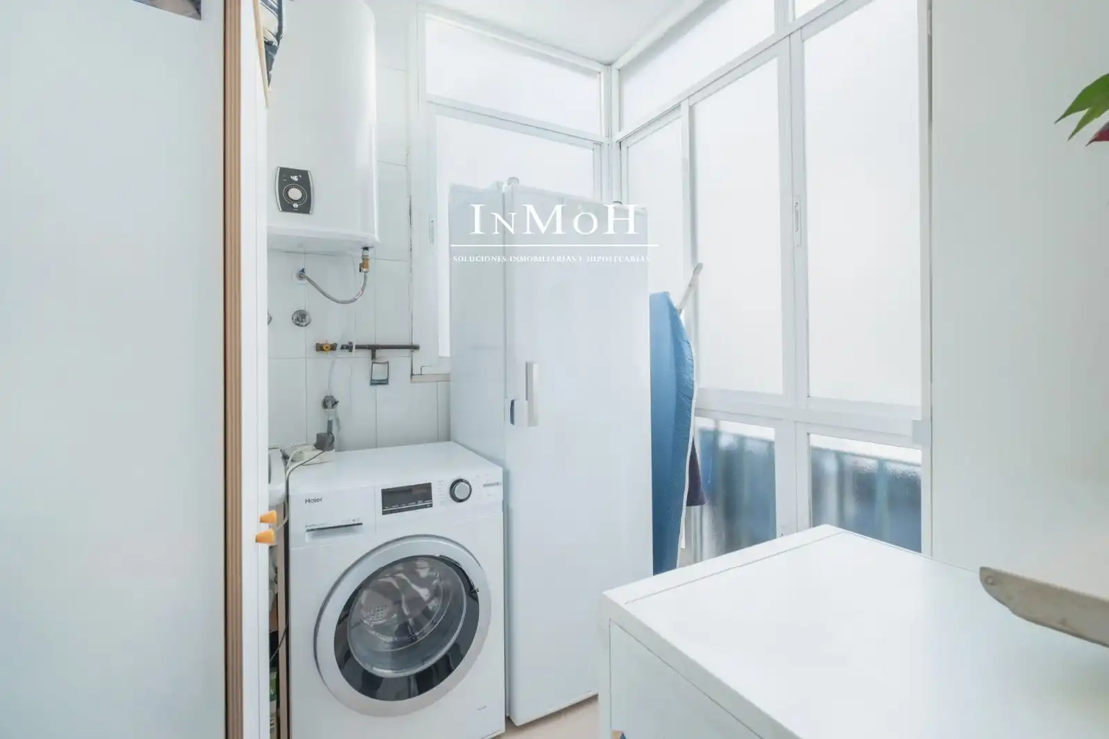 Badezimmer von Wohnung zum Verkauf in Cádiz mit Klimaanlage, Heizung und Terrasse