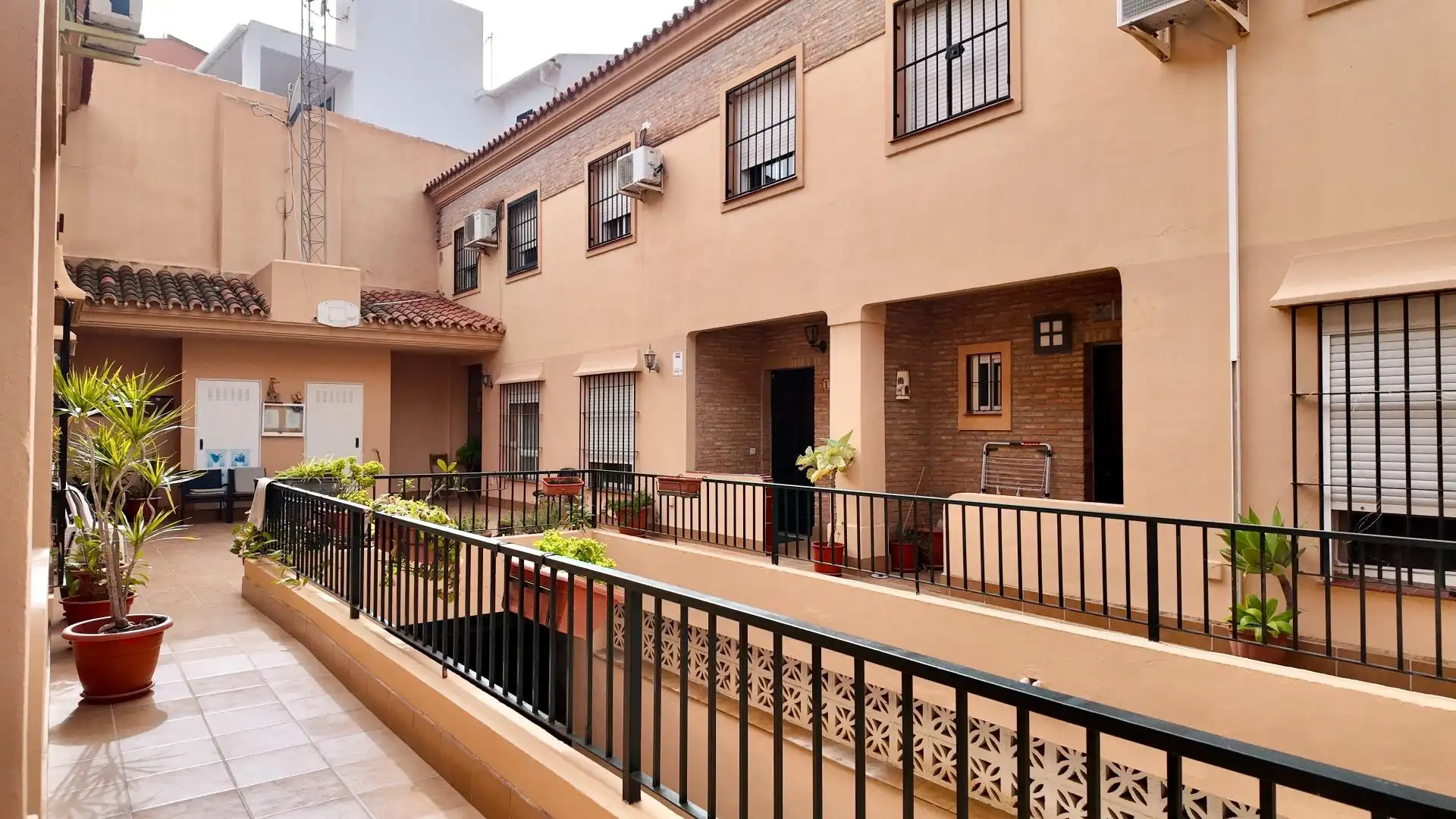 Casa adosada en venta en Calle de Pérez de Ayala, 50, Mangas Verdes - Las Flores - Parque del Sur