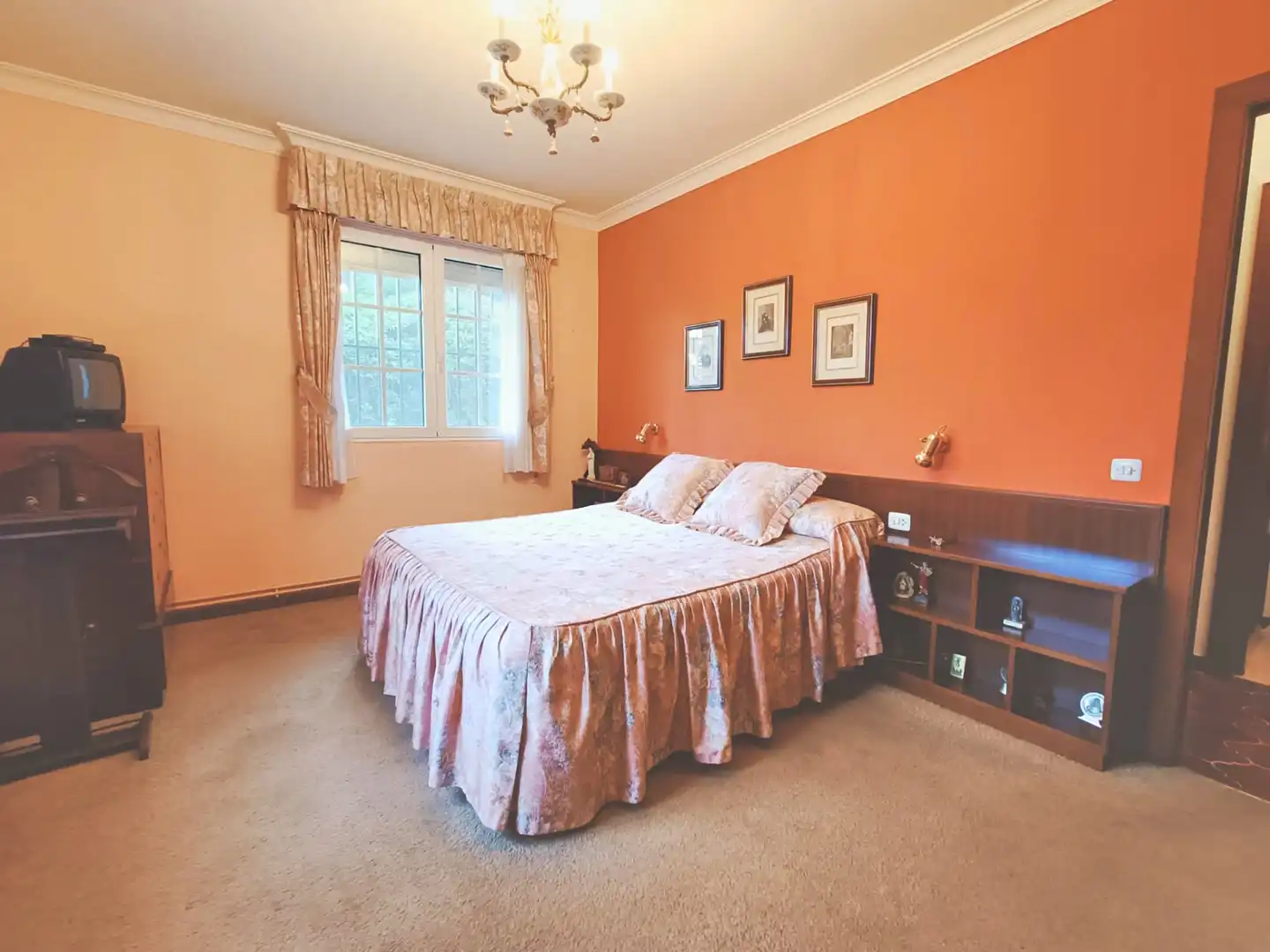Schlafzimmer von Haus oder Chalet zum Verkauf in Narón mit Heizung, Privatgarten und Ofen