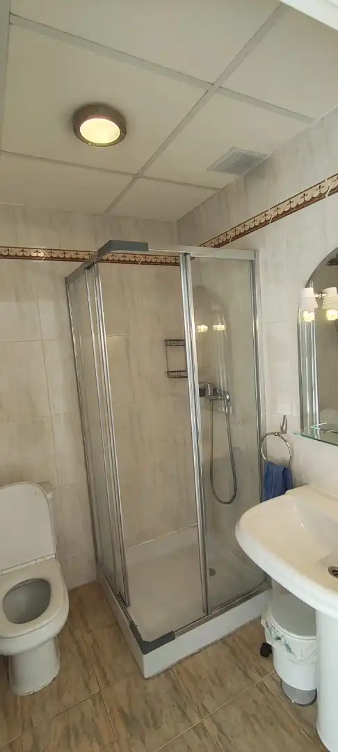 Bany de Pis en venda en Motril amb Aire condicionat, Terrassa i Piscina comunitària