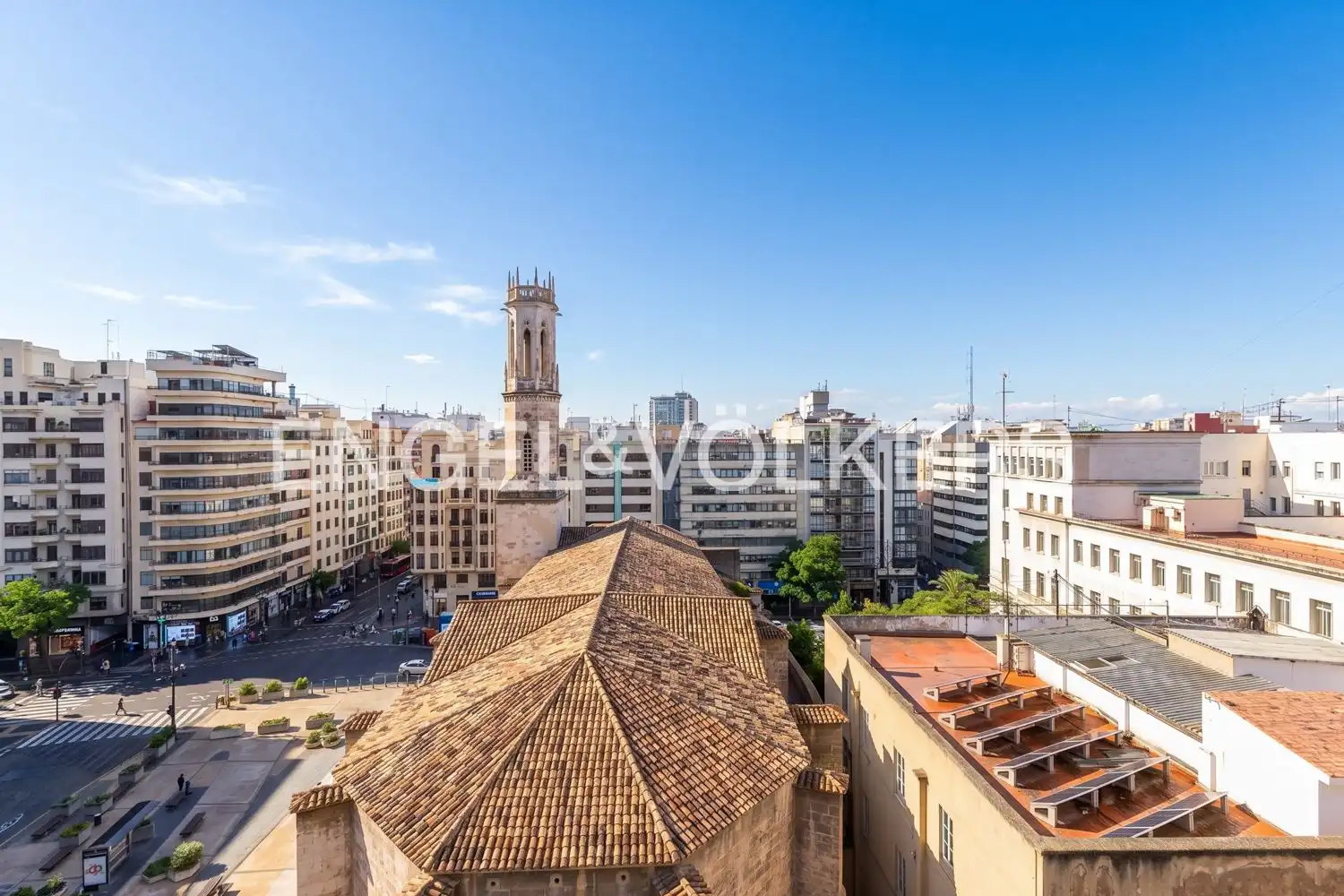 Exterior view of Flat for rent in Valencia  with Air Conditioner, Heating and Terrace