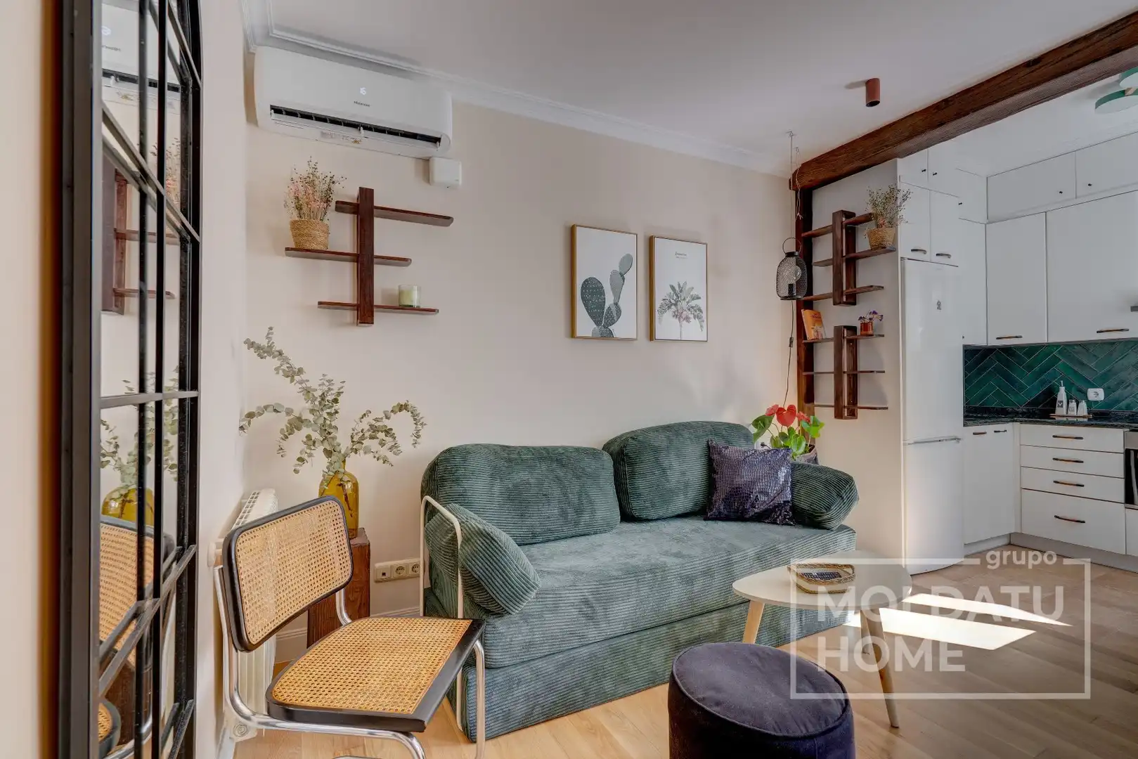 Living room of Flat for sale in Donostia - San Sebastián   with Air Conditioner and Heating