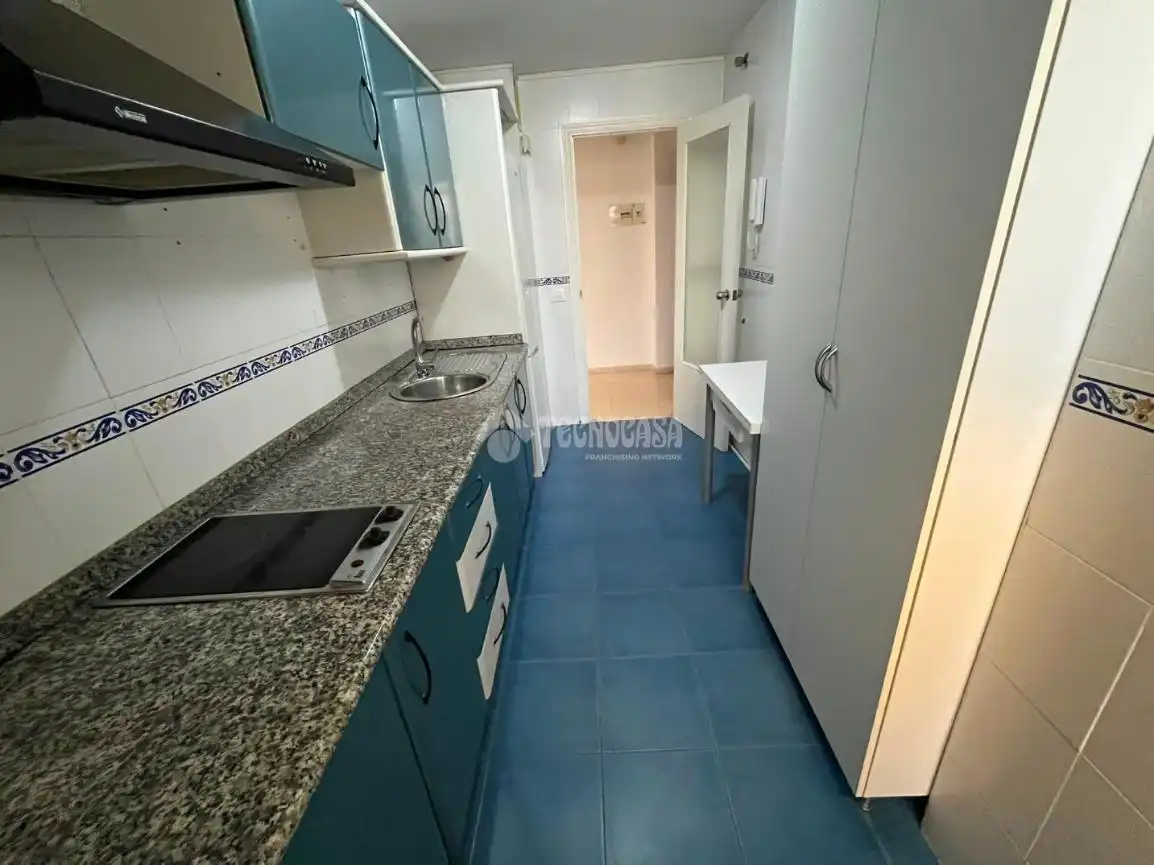 Cocina de Piso en venta en Dos Hermanas con Terraza
