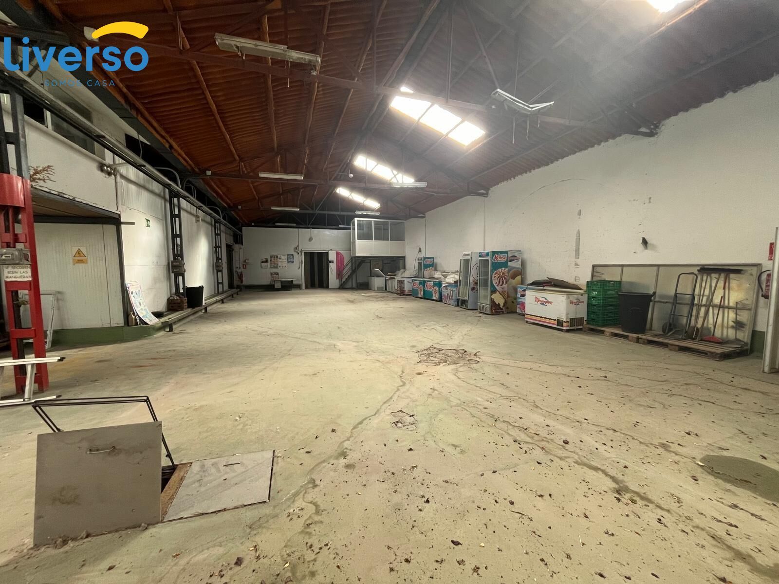 Nau industrial en venda en Burgos Capital amb Calefacció