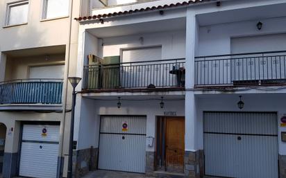 Exterior view of Single-family semi-detached for sale in Roda de Berà  with Balcony