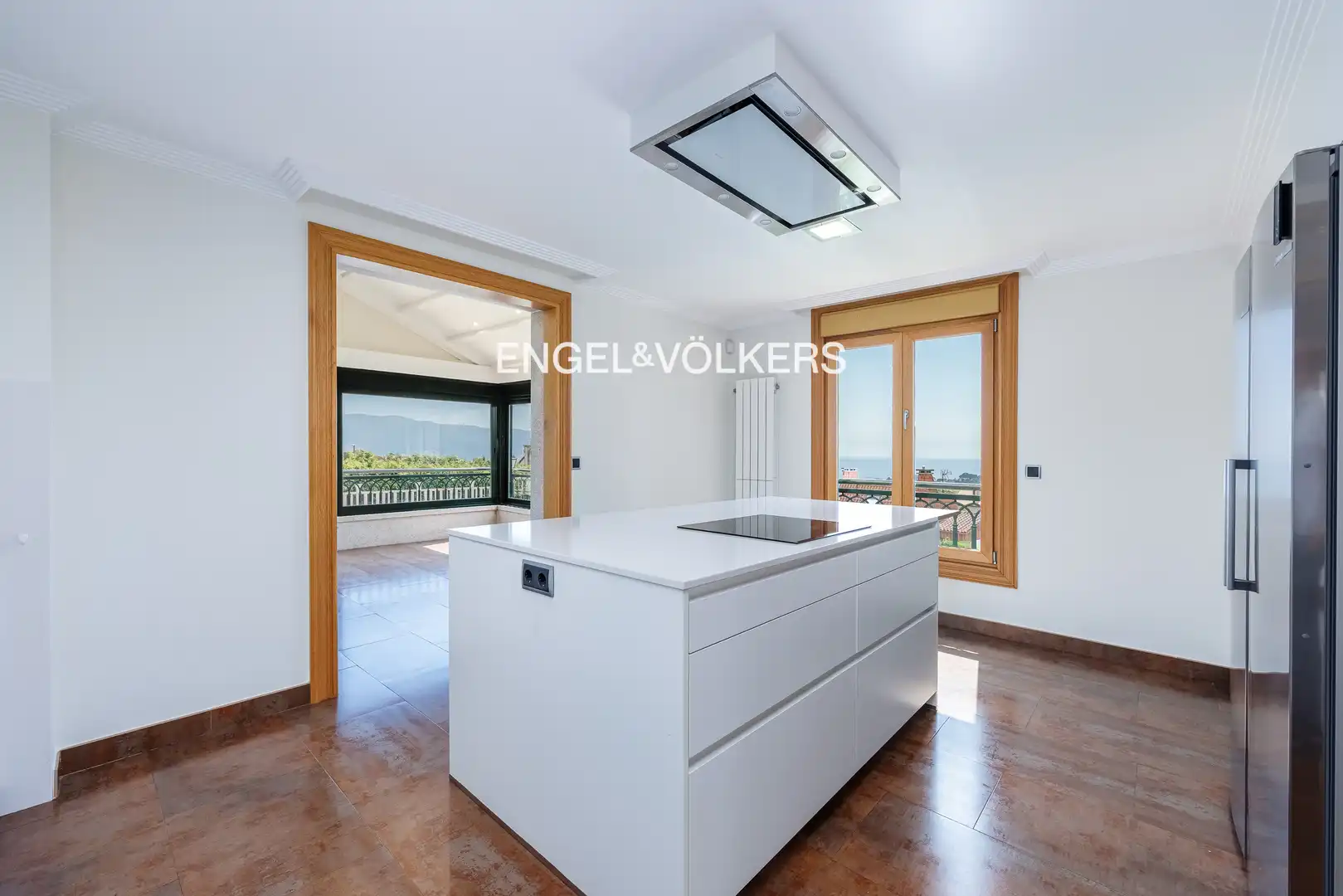 Cocina de Casa o chalet en venta en Nigrán con Calefacción, Jardín privado y Piscina