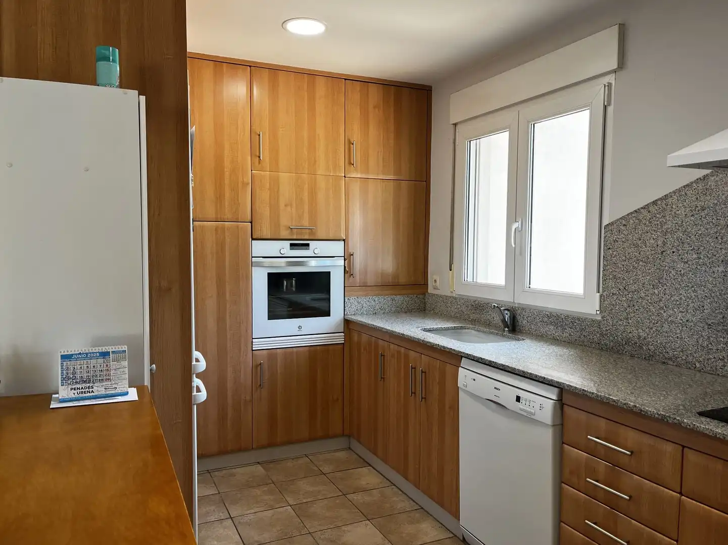 Cuina de Casa o xalet en venda en Ontinyent amb Aire condicionat, Calefacció i Jardí privat