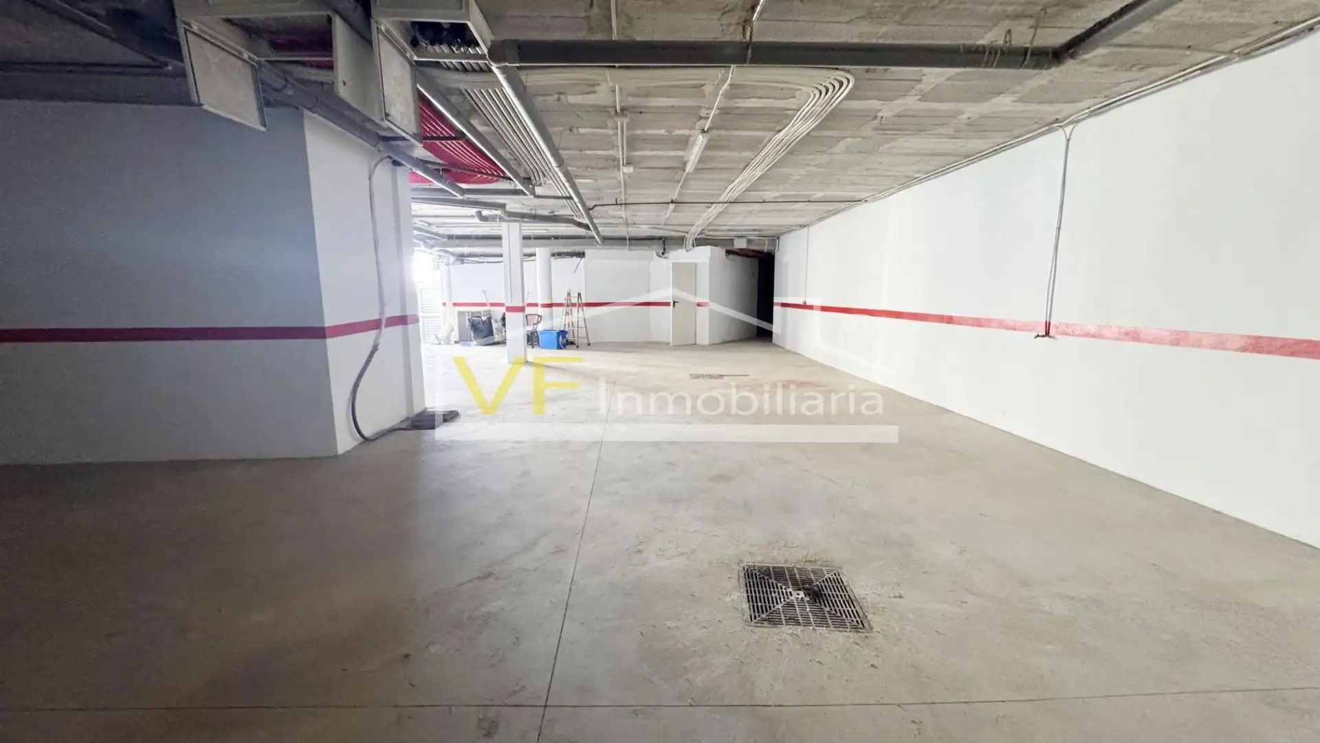 Aparcament de Dúplex en venda en Torremolinos amb Jardí privat, Terrassa i Traster