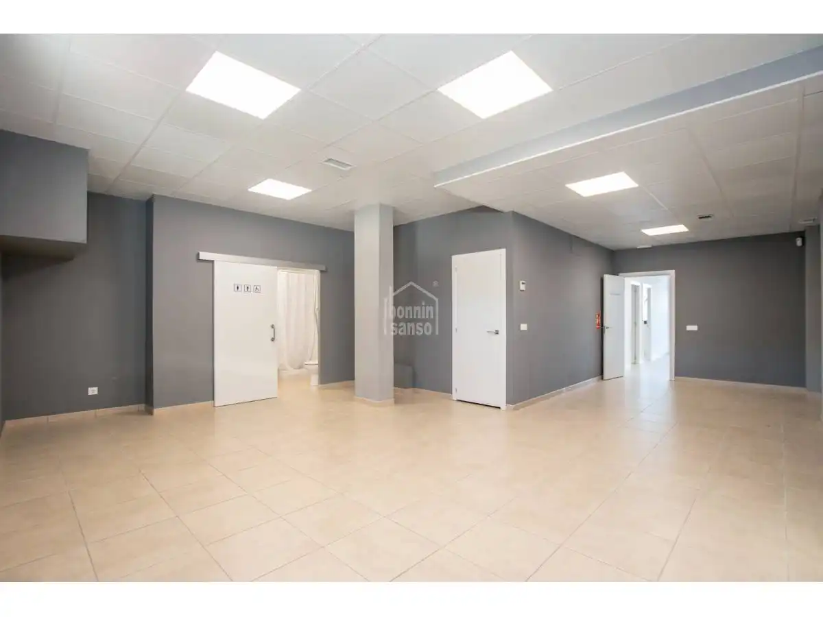 Commercial properties for sale in Centre Històric