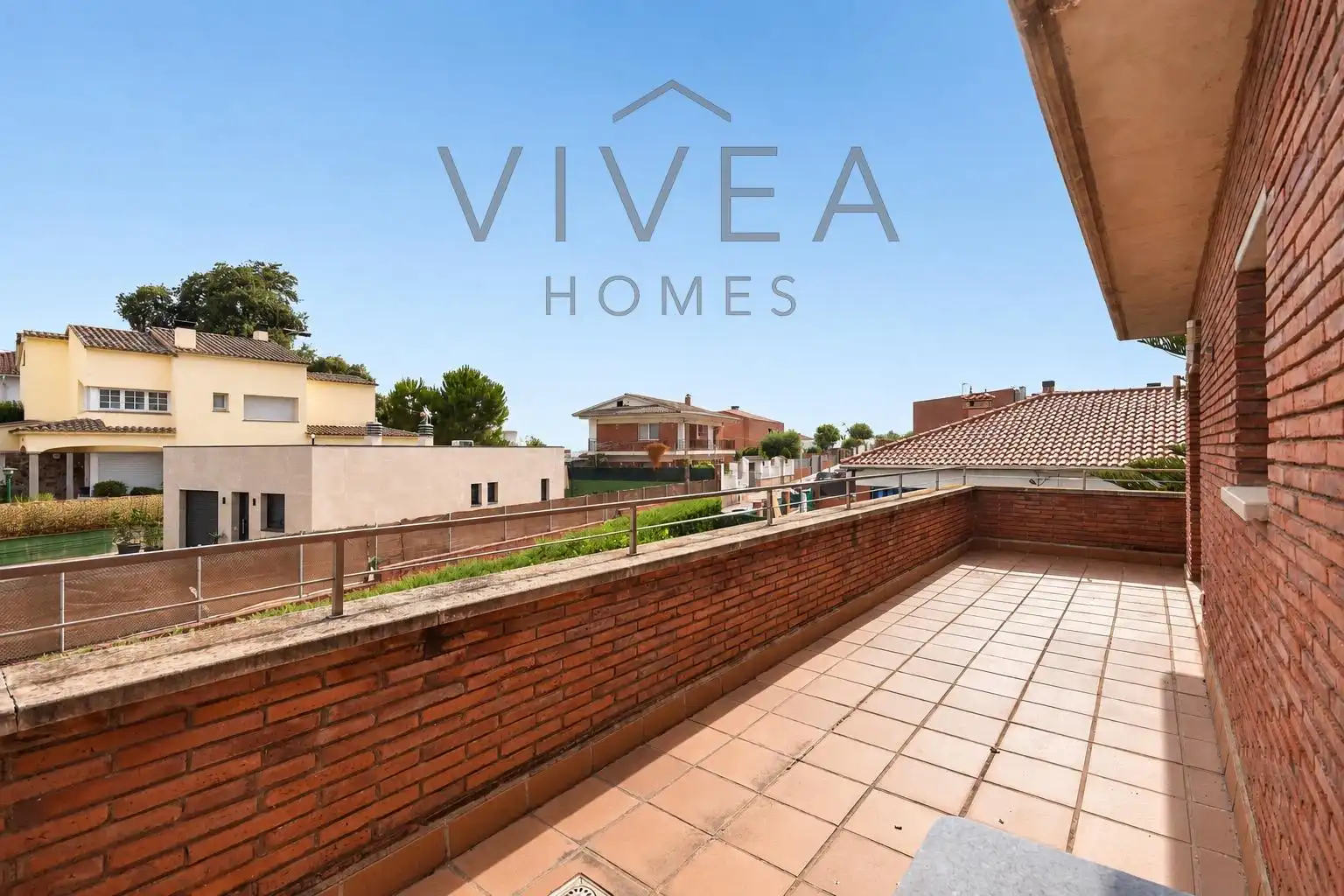 Vista exterior de Casa o chalet en venta en Sabadell con Aire acondicionado, Calefacción y Jardín privado