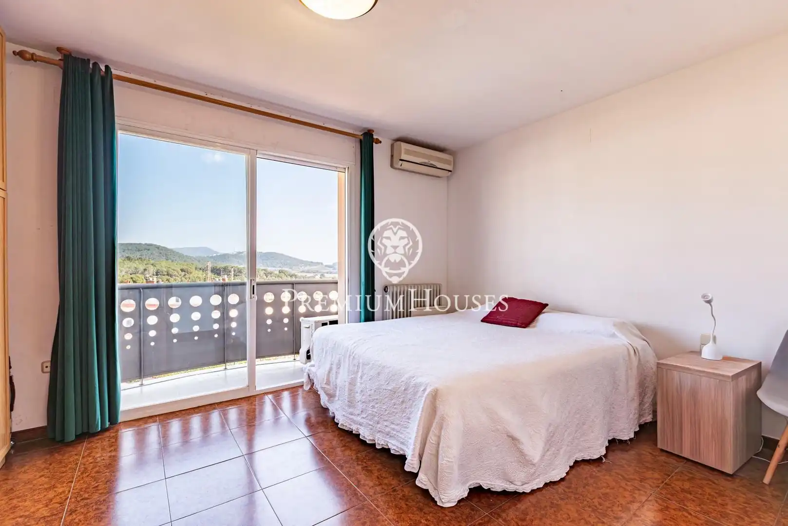 Bedroom of Detached homes for sale in Sant Pere de Ribes  with Air Conditioner, Heating and Private garden