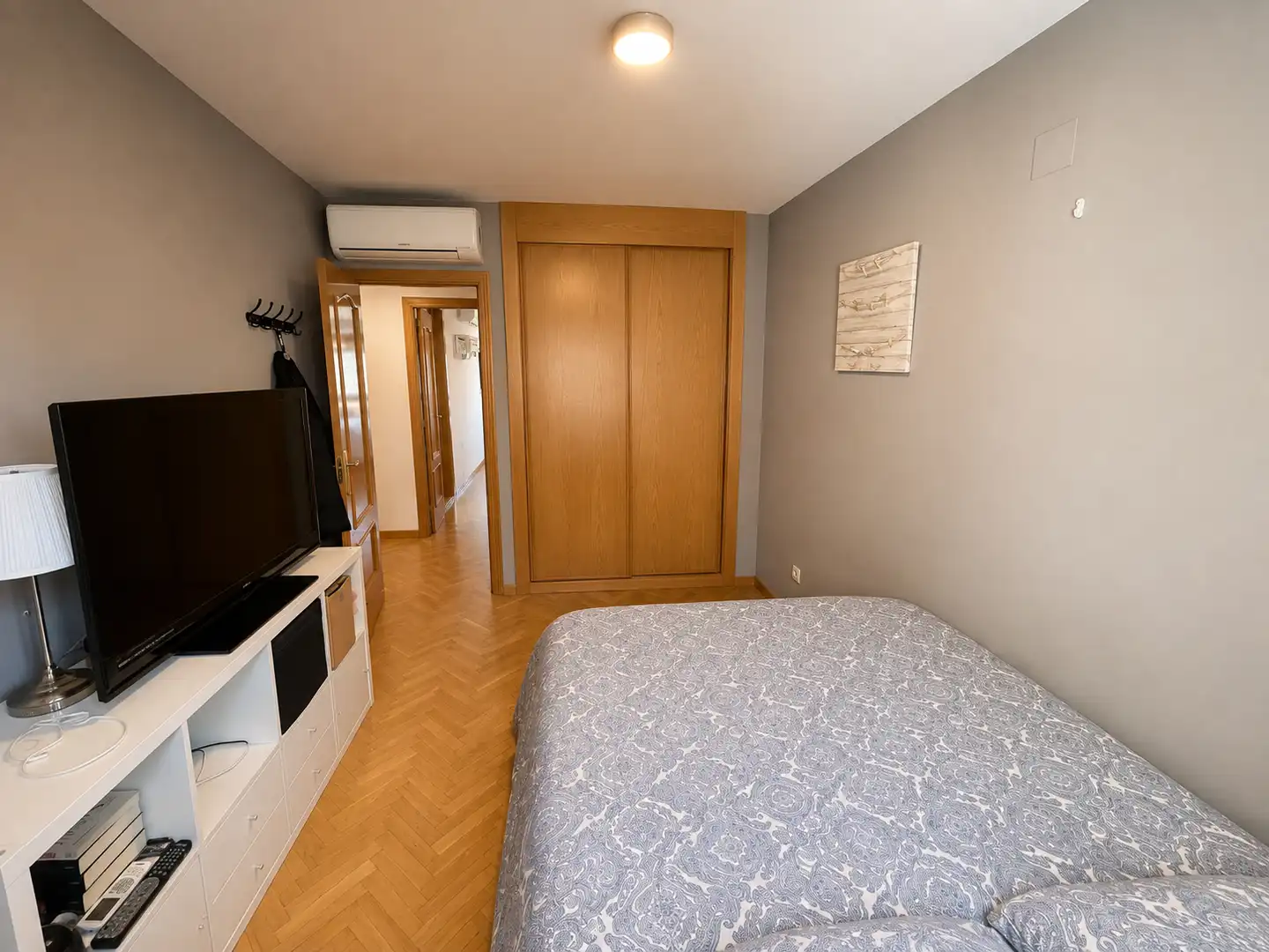 Bedroom of Flat for sale in Alcorcón  with Air Conditioner, Heating and Parquet flooring