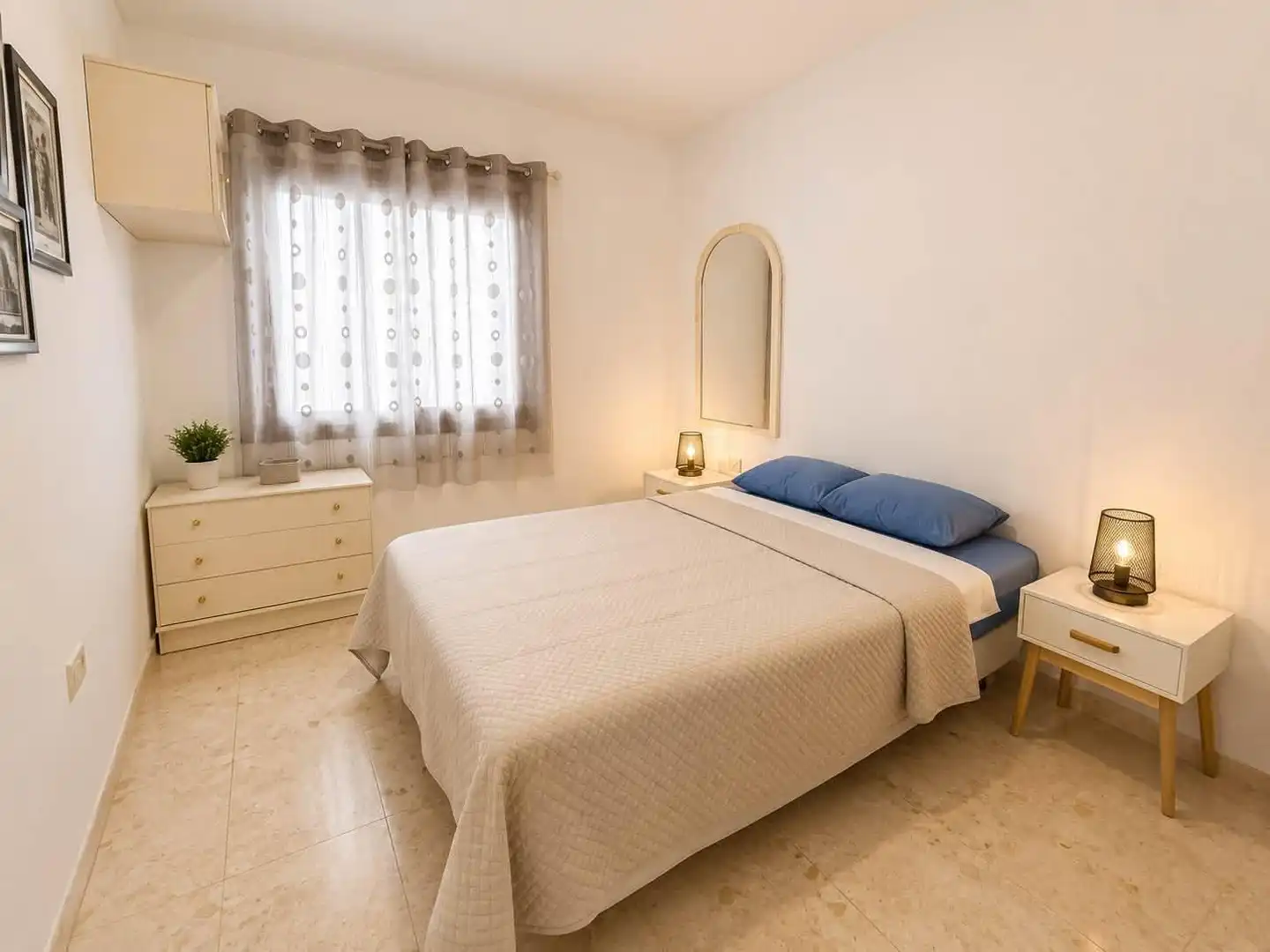 Habitación de Apartamento de alquiler en Santiago del Teide con Terraza y Amueblado