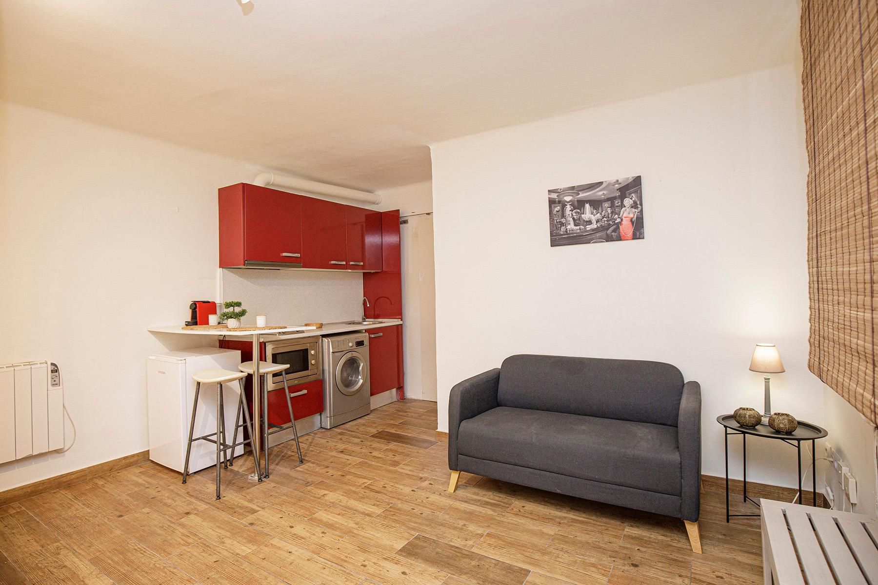 Habitación de Estudio de alquiler en Girona Capital