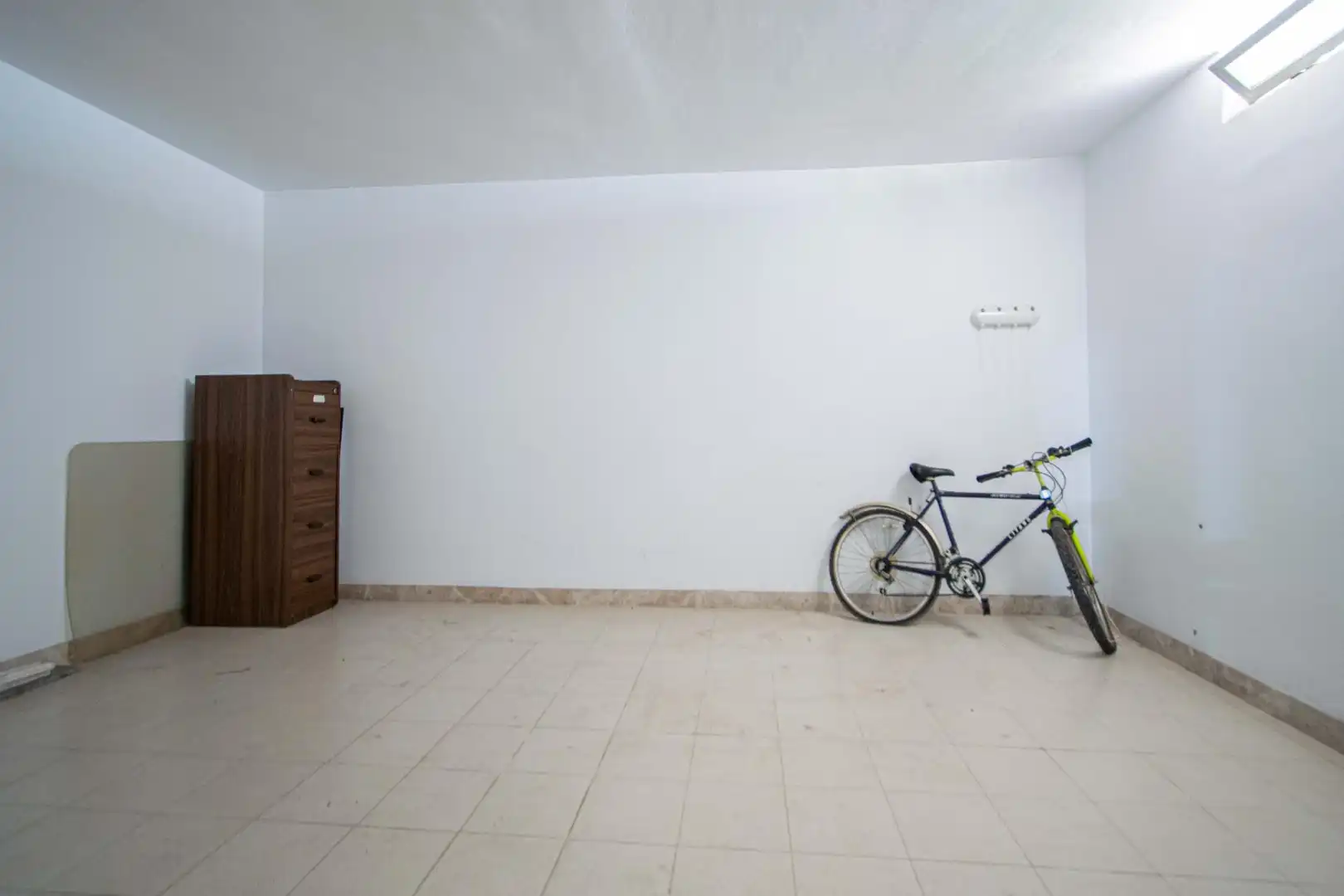 Detached homes for sale in Sevilla  with Air Conditioner, Heating and Private garden