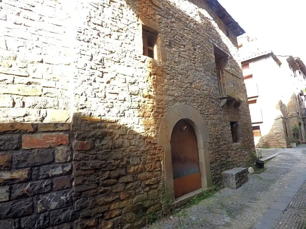 Houses for sale in C. Sta. Cruz, 27-25, Aínsa-Sobrarbe