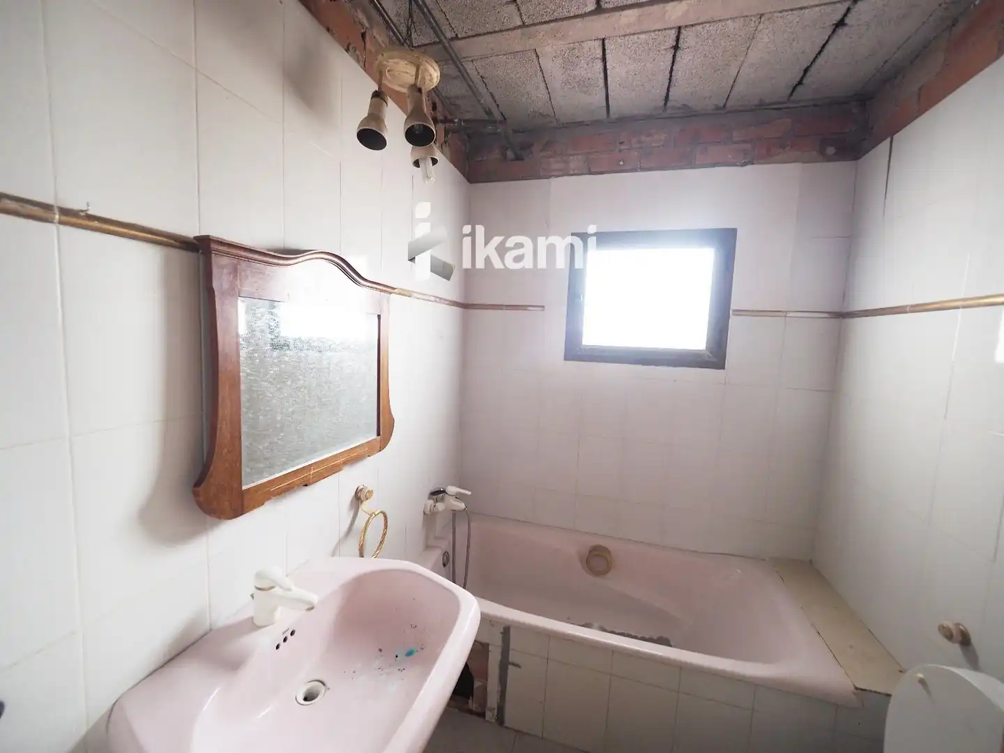 Baño de Local en venta en Tormos con Terraza