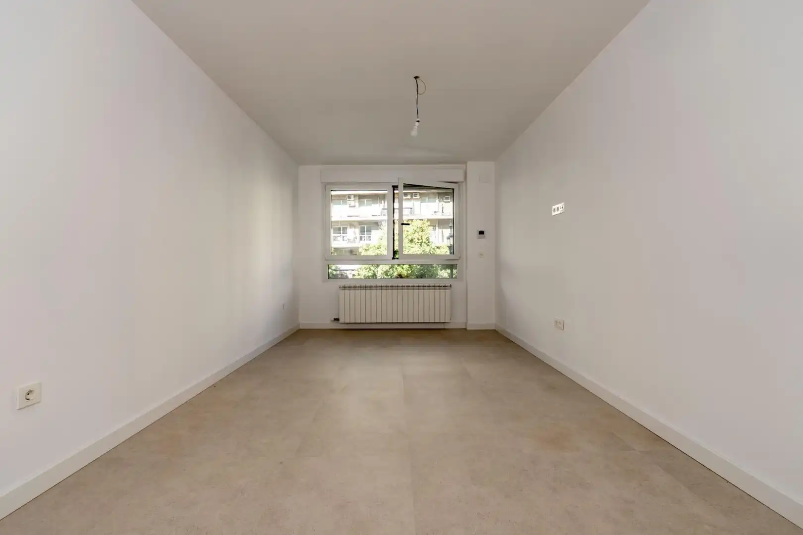 Living room of Flat for sale in Granada  with Air Conditioner and Heating
