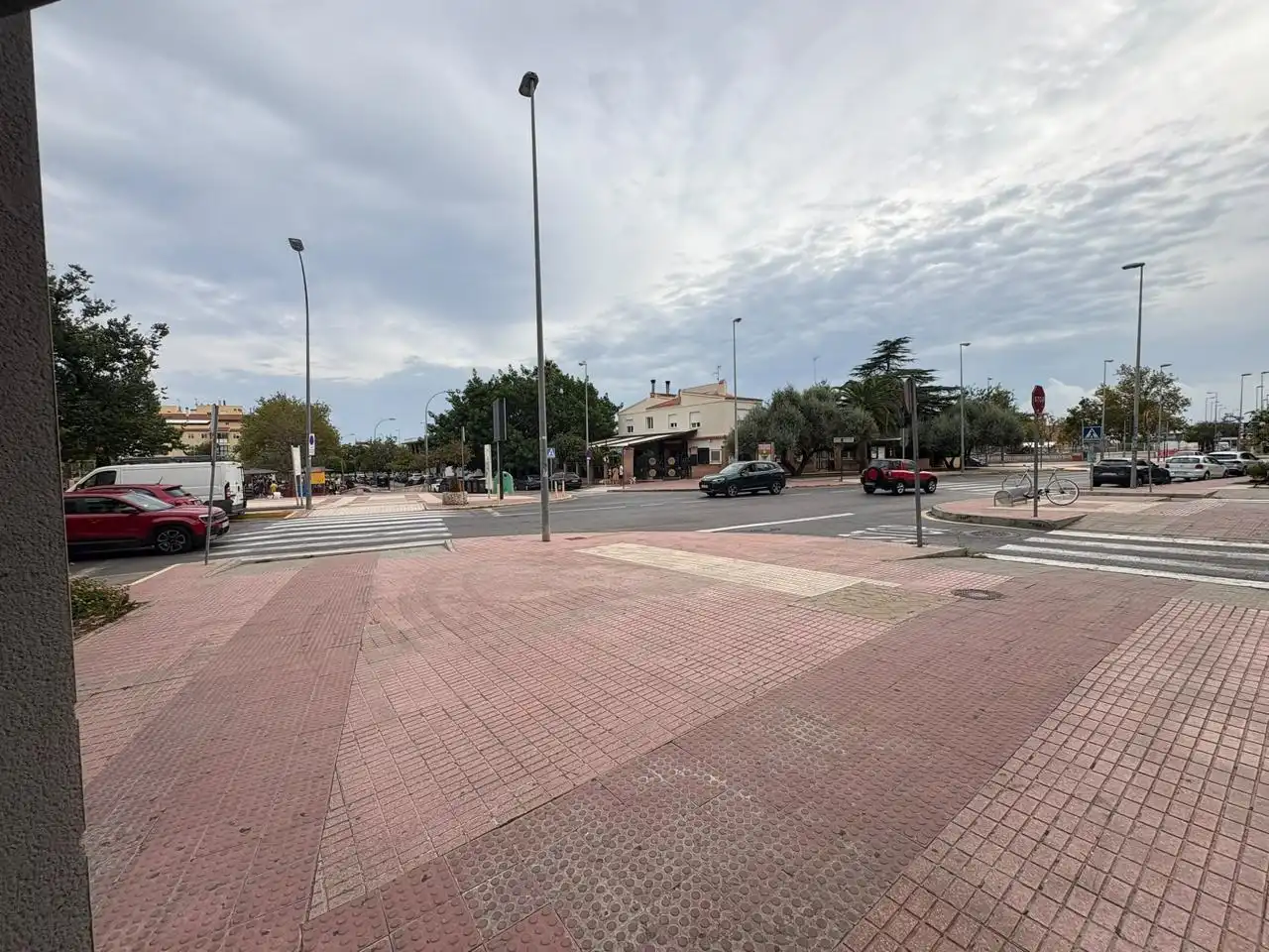 Vista exterior de Local de lloguer en Pueblo