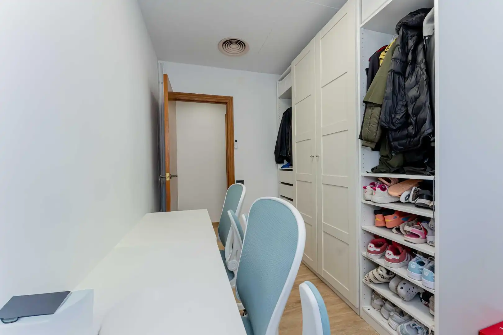 Flat for sale in Castelldefels  with Air Conditioner, Heating and Parquet flooring