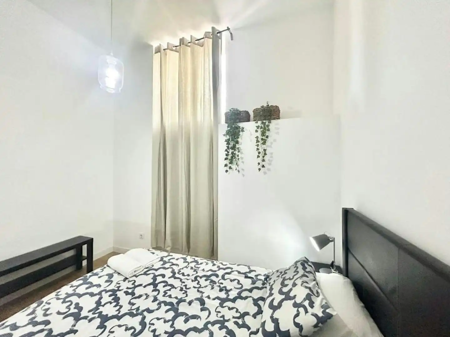 Bedroom of Flat for rent in Madrid  with Air Conditioner, Heating and Furnished