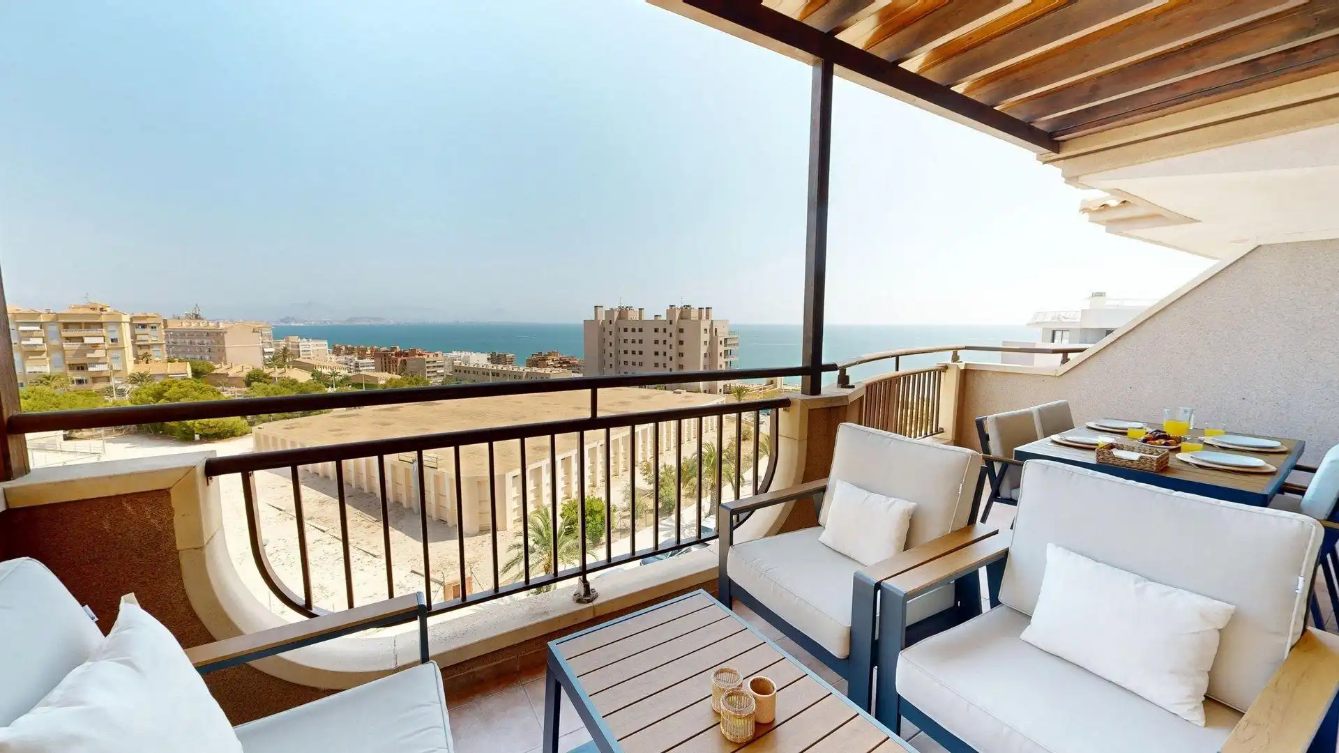 Terraza de Apartamento de alquiler en Elche / Elx con Aire acondicionado, Calefacción y Jardín privado