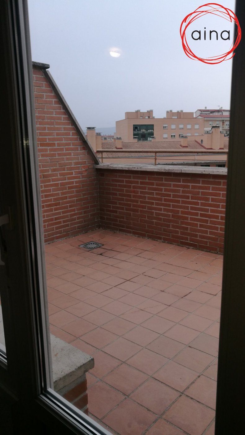 Attic for sale in Ansoáin / Antsoain